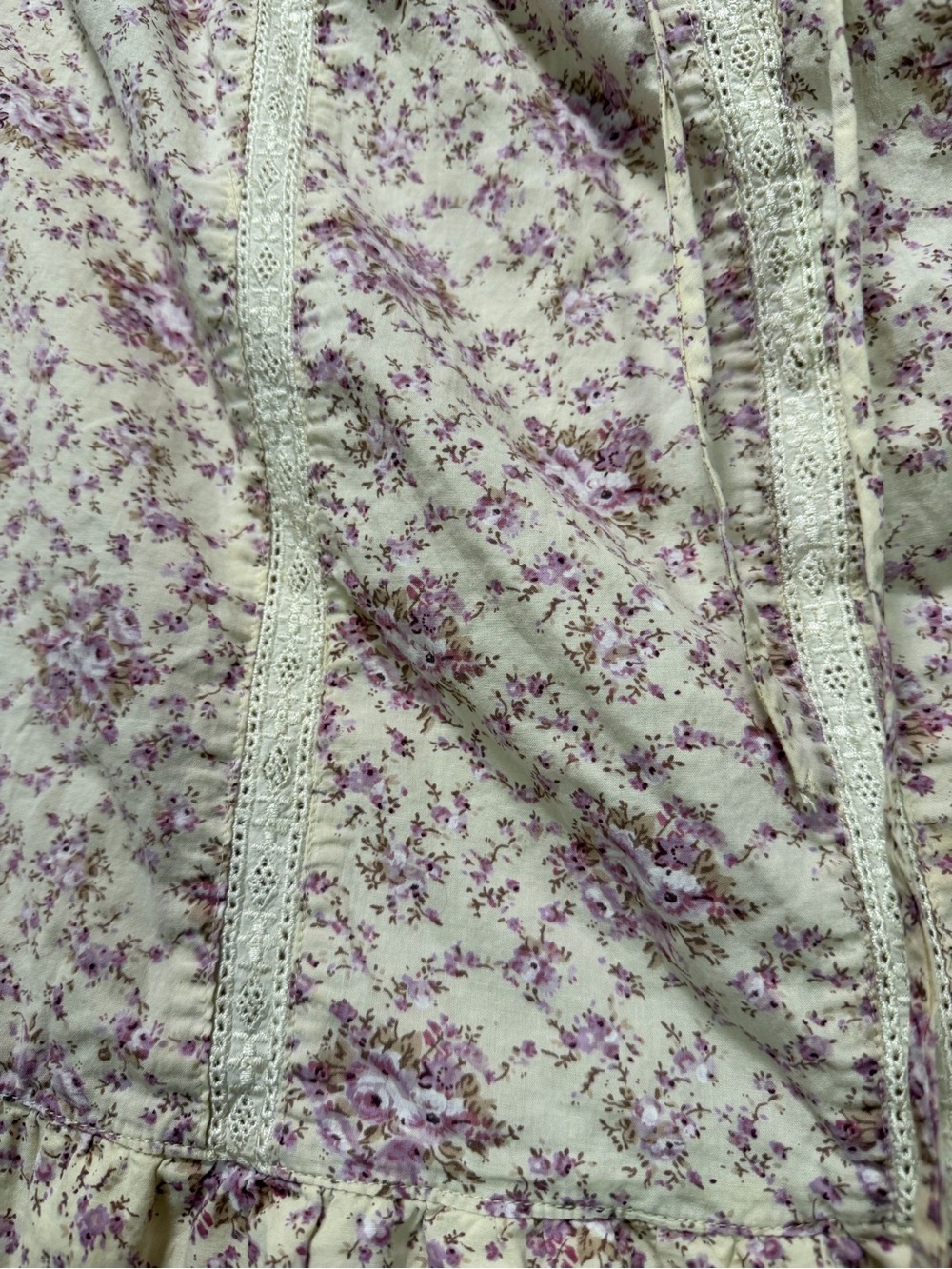 Charlotte Russe Cream Mini Skirt with Lavender Floral Print - Picture 3 of 5